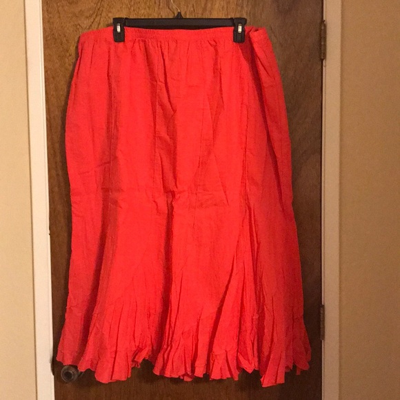 St. John's Bay Dresses & Skirts - At John’s Bay Coral Ruffle bottom skirt.
